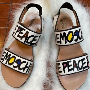 Love Moschino printed flat sandal